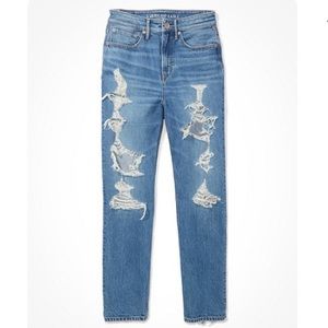 AMERICAN EAGLE HIGH WAISTED BOYFRIEND JEANS